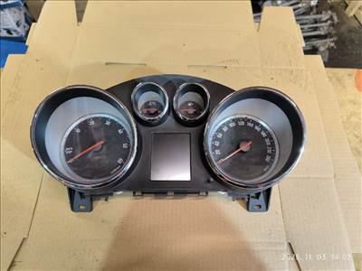 OPEL ASTRA J Kilométeróra