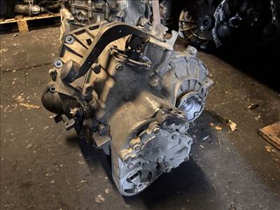 Mercedes Vito (1st gen) W638 2.3TD váltó 