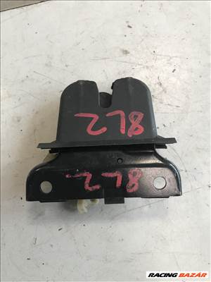 Audi A3 (8L) / csomagtér zár