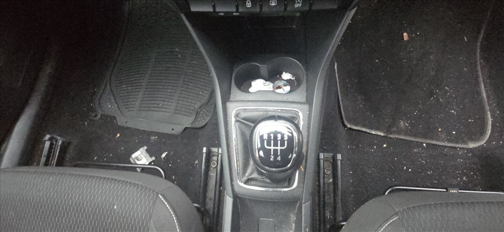 Skoda Rapid Spaceback bontott alkatrészei 1.4 cr Cus 8. kép