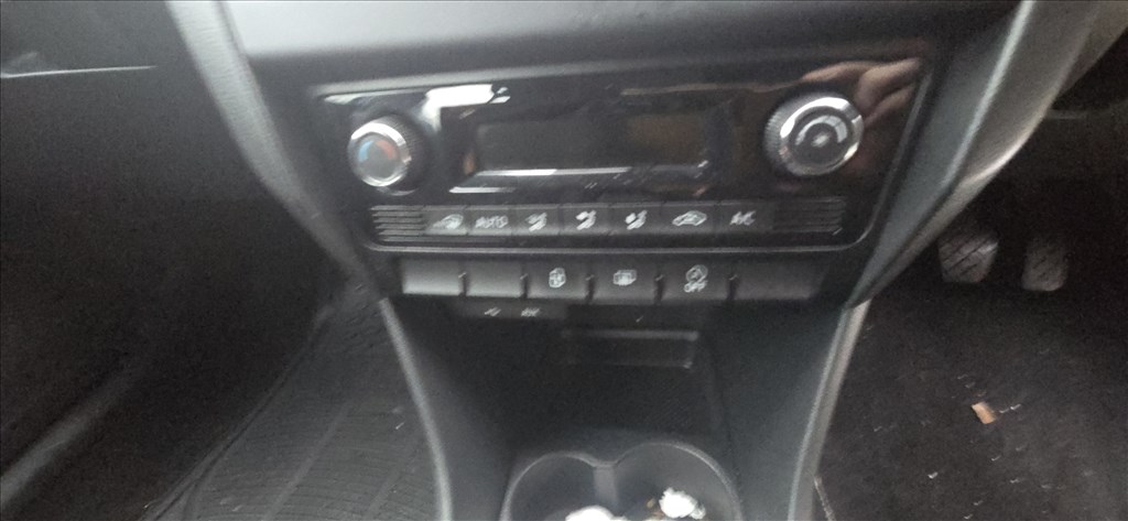 Skoda Rapid Spaceback bontott alkatrészei 1.4 cr Cus 9. kép