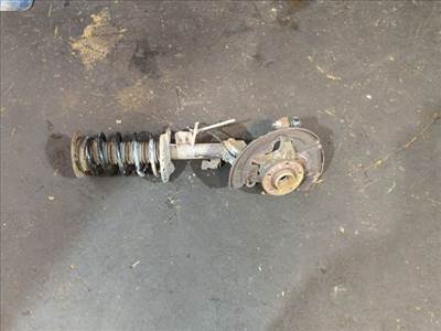 VOLVO S80 Bal Gólyaláb Csonkállvánnyal