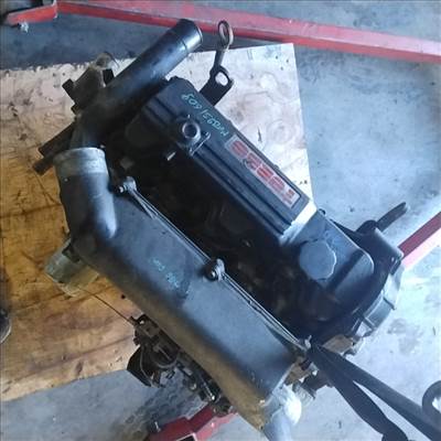 OPEL ASTRA F 94-02 Motor, diesel fűzött blokk hengerfejjel