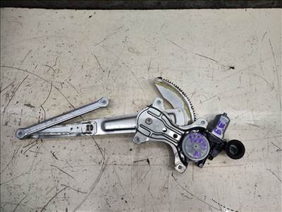 Daihatsu Terios (2nd gen) bal első ablakemelő szerkezet motorral  85720b2030 2621002470