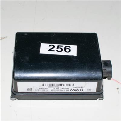 BMW 1er F20-F21, 2er F22-F23, 3er F30-F31-F34 GT, 4er F32-F33-F36 Gran Coupé, 5er F07 GT-F10-F11, 6er F06 Gran Coupé-F12-F13, 7er F01-F02, X3 F25, X4 F26, X5 F15, X6 F16 első lökhárítóba való radar szenzor