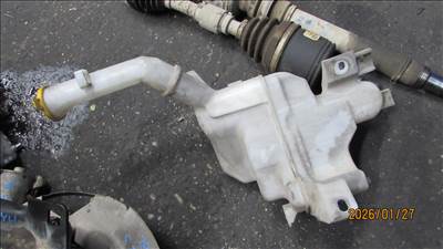Mazda 3 (BL) 1.6 MZR ablakmosó folyadék tartály (BBM467480)