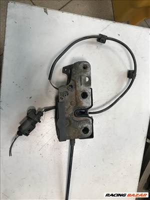 Volkswagen Passat CC géptető zár