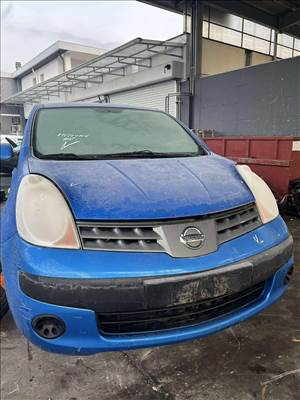 Nissan Note I lökhárító sárvédő homlokfal motorháztető lámpa 