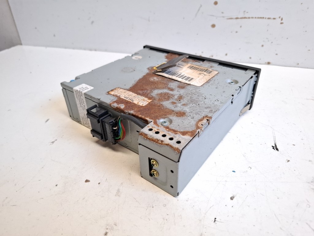Audi A4 (8E B7) Cd tár 8E0035111D 3. kép