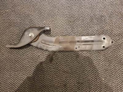 Opel Antara bal hátsó hosszlengőkar 20943618