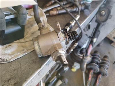 Audi / Volkswagen / Seat / Skoda 1.2 TSI / TFSI nagynyomású szivattyú 03c127026m