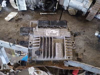 SsangYong Korando 2.0 e-XDi D20T motorvezérlő 28283968 6715400032