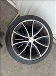  5x114.3 lyukosztású 18" használt Aez alufelni, rajta 225/40 használt Taurus nyári gumi gumi 