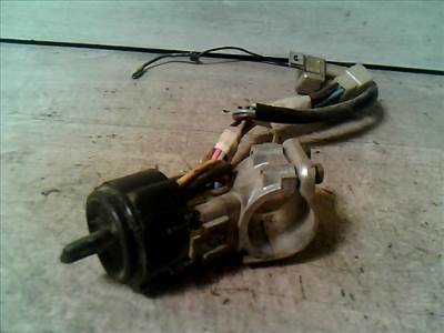 LADA SAMARA Gyújtáskapcsoló házzal