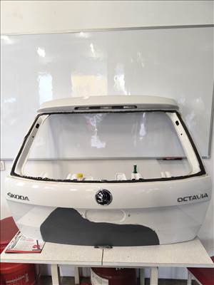 Skoda Octavia III. kombi csomagtérajtó 2013-2020