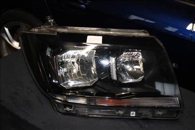 Volkswagen Crafter VW Crafter J.Első Lámpa Fekete, fültörött!