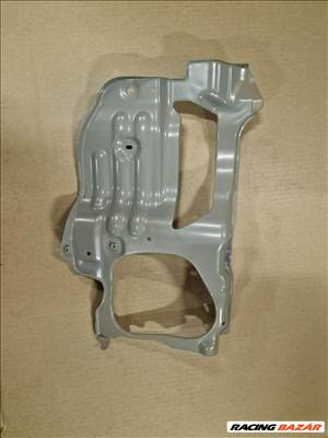 Suzuki Alto I Jobb első fényszóró keret, tartó 58111m79g00