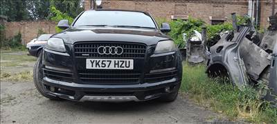 Audi Q7 (4L) Motorháztetö