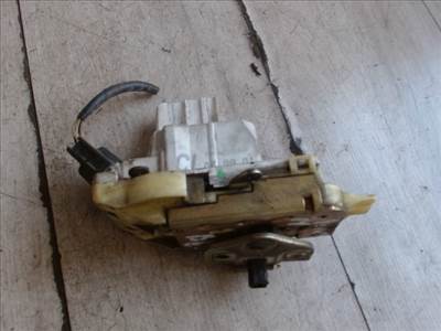 FORD FIESTA 05-08 Bal első ajtó zárszerkezet központi záras