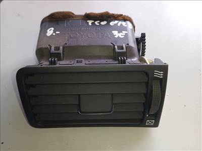 Toyota Corolla E12J kombi jobb első szellőző