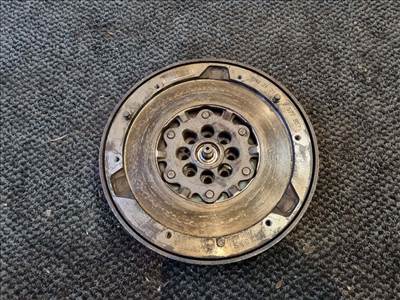 BMW 1 (E81, E82, E87, E88) kettőstömegű lendkerék (motorkód: N47D20B) 7577957