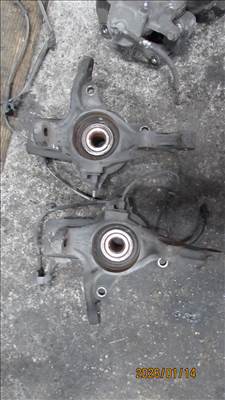 Hyundai i40cw 1.7 CRDi bal első csonkállvány 