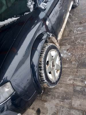 Audi A6 C5 Allroad sárvédő Fekete