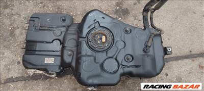 Audi Q5 (8R) 3.0 TDI quattro Űzemanyagtank