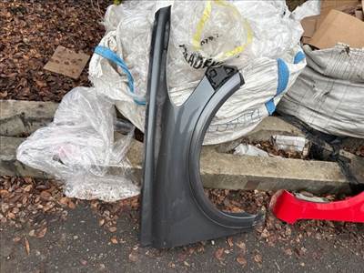 Volvo C30 VOLVO C30 Jobb első Sárvédő