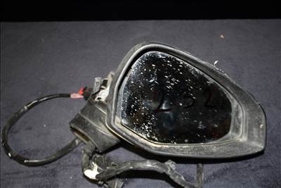 Audi A4 B9 Sérült J. elektomos tükör.