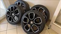  5x112 lyukosztású 19" használt (gyári felni) alufelni, rajta 225/40 használt nyári gumi gumi 