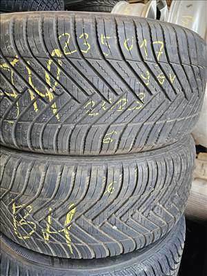  235/5017" újszerű Hankook négyévszakos gumi gumi