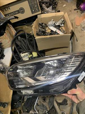 Renault Express Bal első lámpa fényszóró 260600331r