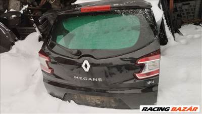 Renault Mégane III Grandtour Csomagtérajtó (lámpák nélkül)