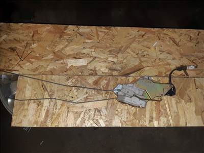 Suzuki Liana Jobb Hátsó Ajtó Zárszerkezet + Központizár Motor