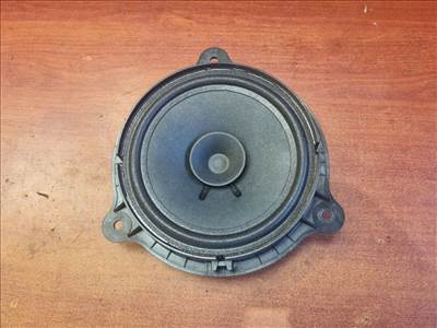 NISSAN QASHQAI (J11) Jobb-Bal hátsó Hangszóró