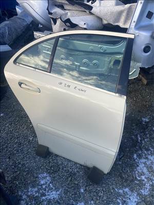 Mercedes W211 sedan jobb hátsó ajtó