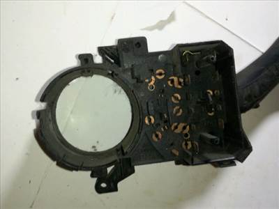 Volkswagen Passat B5 Bal Kormánykapcsoló Irányjelző *82613* vw-8l0953513g