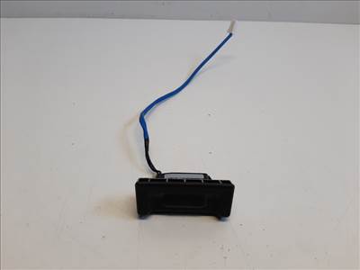 Mazda CX-3  csomagtérajtó kilincs