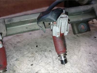 Suzuki Swift II Porlasztó (1 db) *148206*