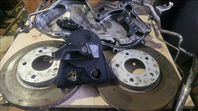 Nissan X-Trail (T30) Motortartó bak 2.2