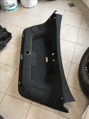 Volkswagen Passat CC csomagtér ajtó kárpit