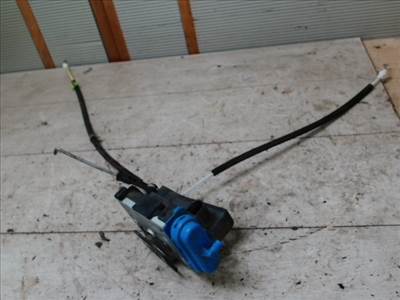 AUDI A4 94-98 Bal hátsó ajtó zárszerkezet központi záras