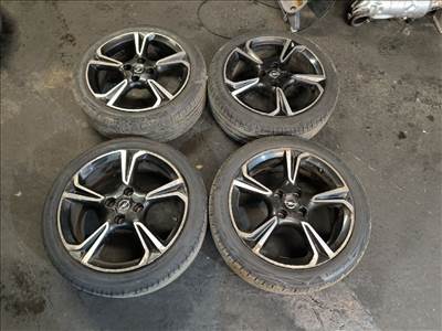 OPEL Corsa F Alufelni Szett Gumival (205 / 45 / R17 / 4x108 / 7,0J / ET38)