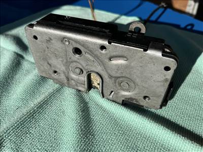 Fiat Grande Punto ajtózár  51858830