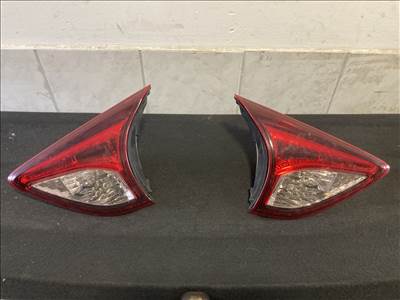 Mazda CX-5 (KE) Cx5 bal hátsó belső lámpa, jobb hátsó belső lámpa