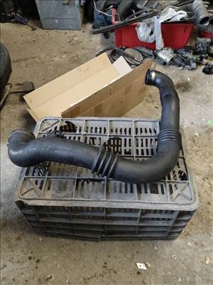 Renault Trafic II Generation L1H1 2.5 intercooler cső  8200202156
