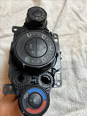 Ford Fiesta Mk6 fűtéskapcsoló manuál klímás 6a6119980cf