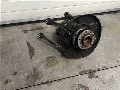 BMW F30 F31 bal hátsó csonkállvány kerékaggyal 33326792523