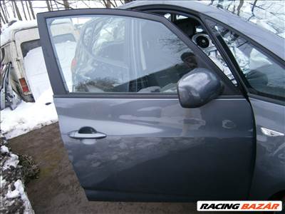 Kia Venga jobb első ajtó /komplett